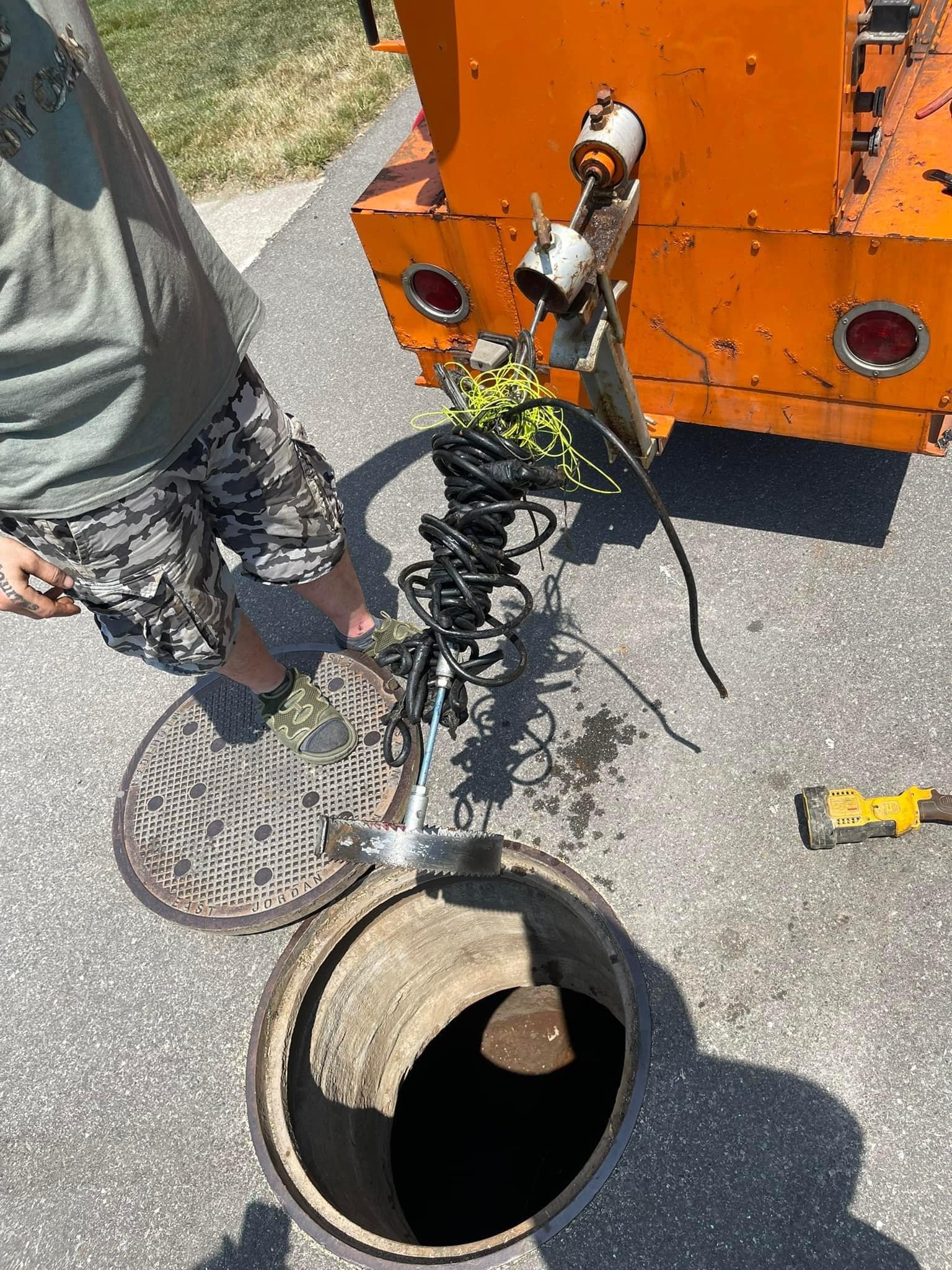 hydro-jetting sewer cleaning